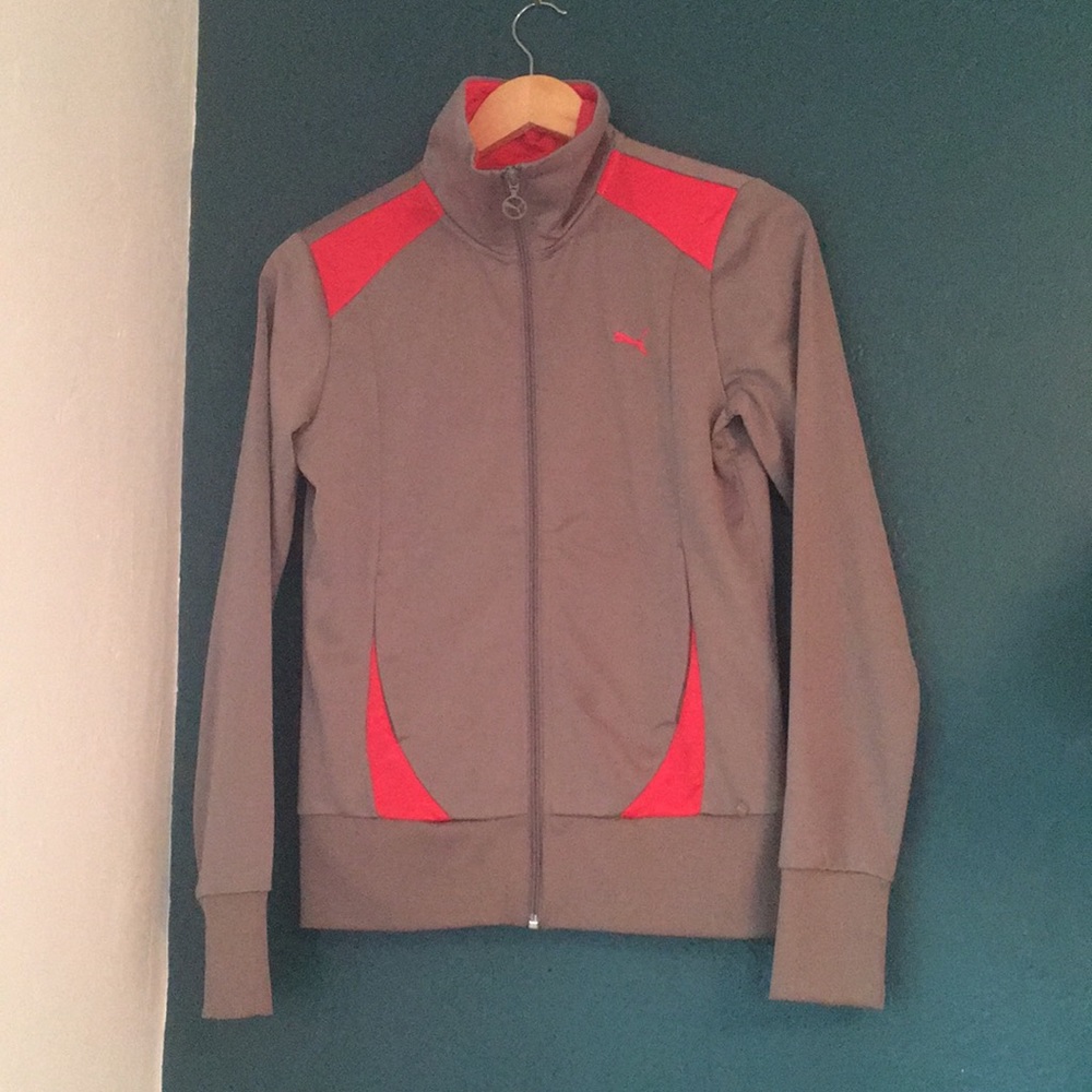 PUMA zip-up Jacket Size Small